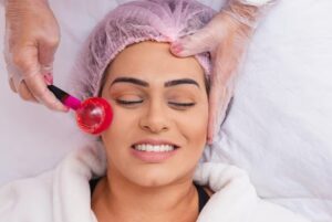 Tendances skincare 2023 : comment "relaxer" sa peau ?